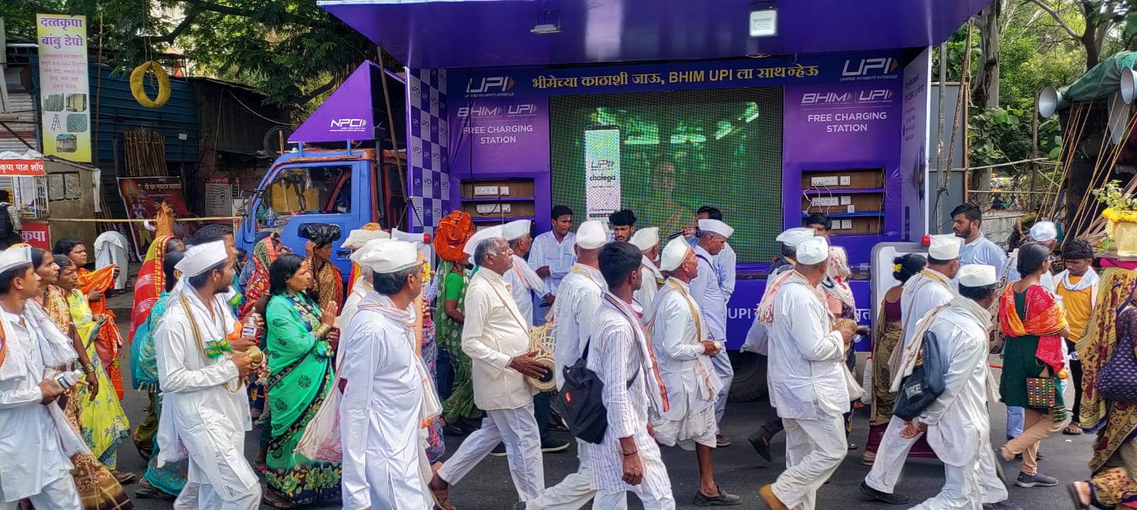 Read more about the article Why Brands Should Do Van Activation at Pandharpur Wari 2024